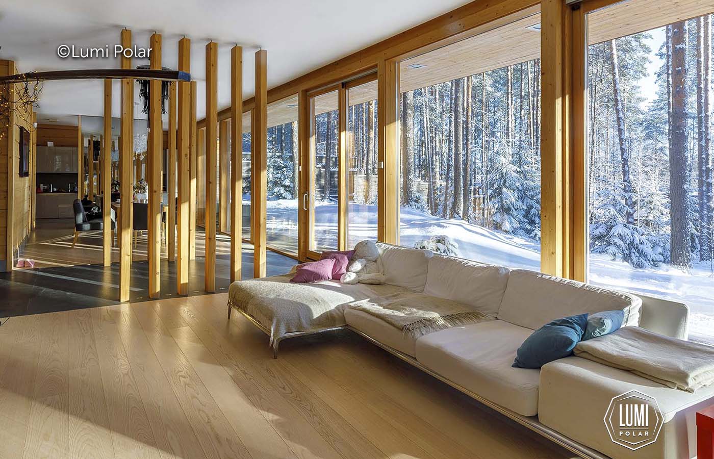 Интерьер гостиной в финском доме – участок в лесу, проект Lumi Polar